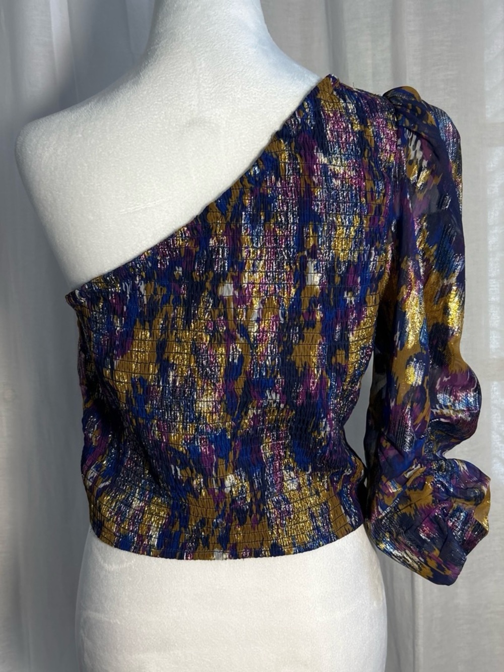 Flashy One-Shoulder Metallic Abstract Print Crop Top - Navy, Gold, Purple - Picture 5 of 6